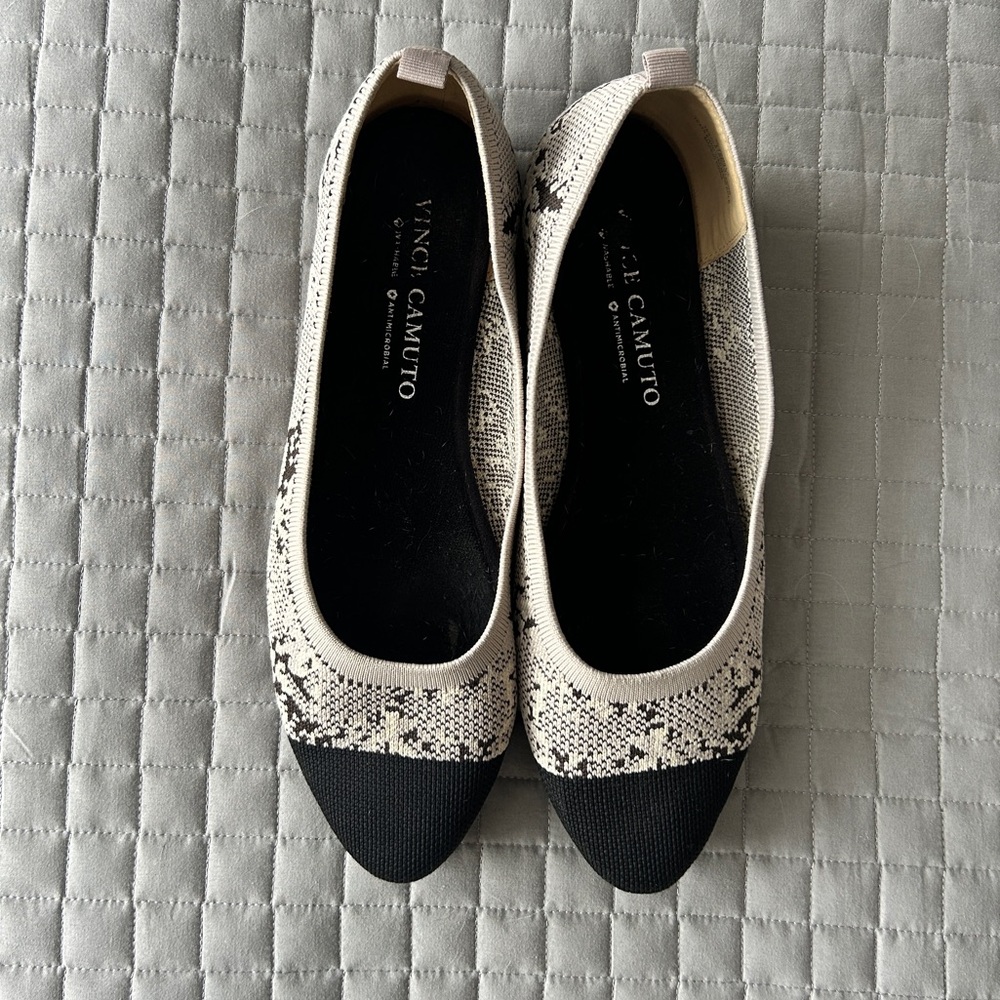 Vince Camuto Gray Cap Toe Knit Flats